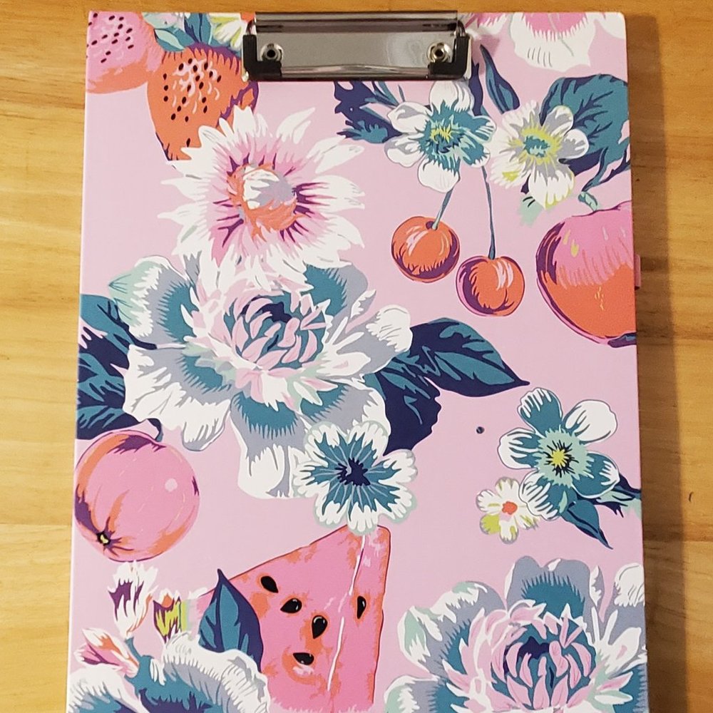 Vera Bradley Rosy Garden Picnic Clipboard Folio & Notepad - Picture 1 of 4